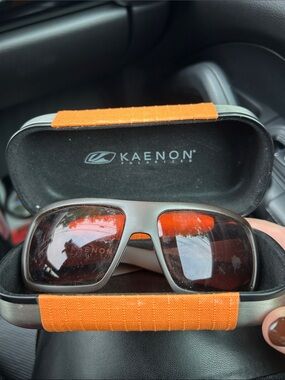 Kaenon Trade SR-91 Polarized Sunglasses Made in Italy Brown w/Original Hard Case
